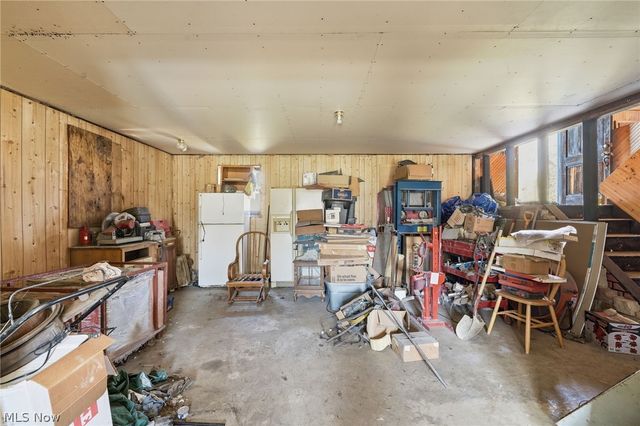 9800 Williams Road, Diamond, OH 44412