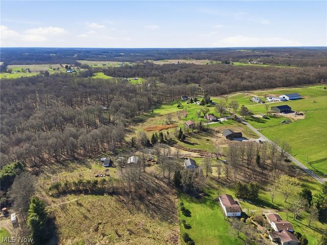 9800 Williams Road, Diamond, OH 44412