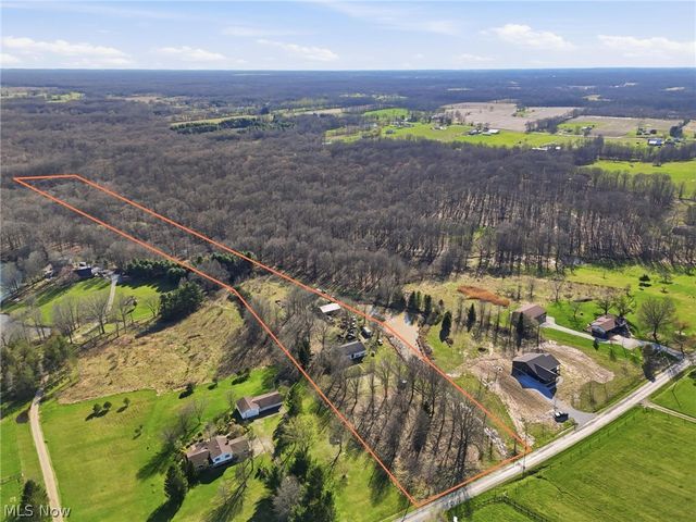 9800 Williams Road, Diamond, OH 44412
