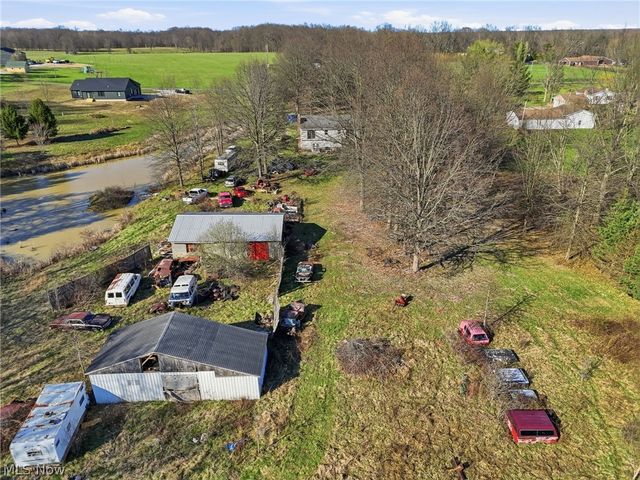 9800 Williams Road, Diamond, OH 44412