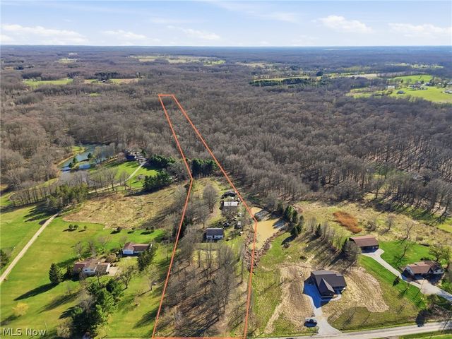 9800 Williams Road, Diamond, OH 44412