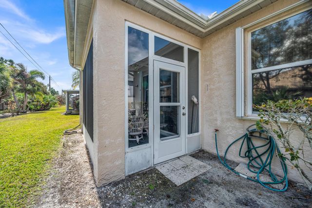 533 NW Portofino Lane, Port St. Lucie, Port St Lucie, FL 34986