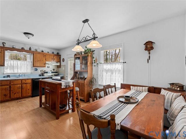 11937 Timber Trail Dr, Midlothian, VA 23112