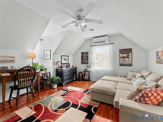 11937 Timber Trail Dr, Midlothian, VA 23112