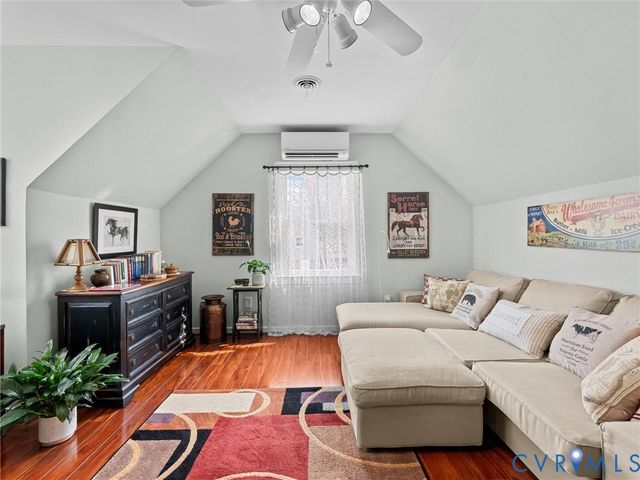 11937 Timber Trail Dr, Midlothian, VA 23112