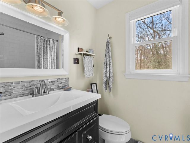 11937 Timber Trail Dr, Midlothian, VA 23112