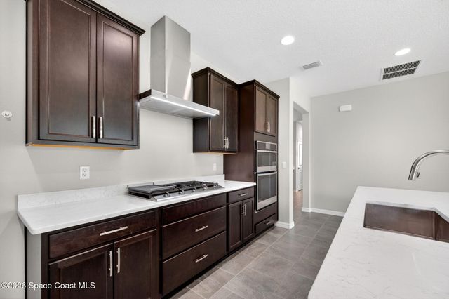 9222 Machin Place, Melbourne, FL 32940