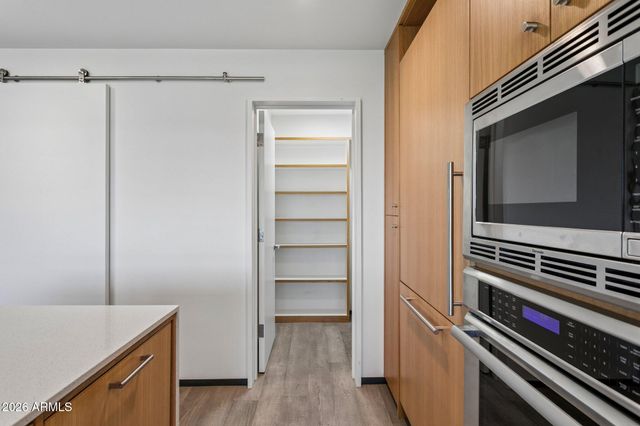 46 W TAM OSHANTER Drive, Phoenix, AZ 85023