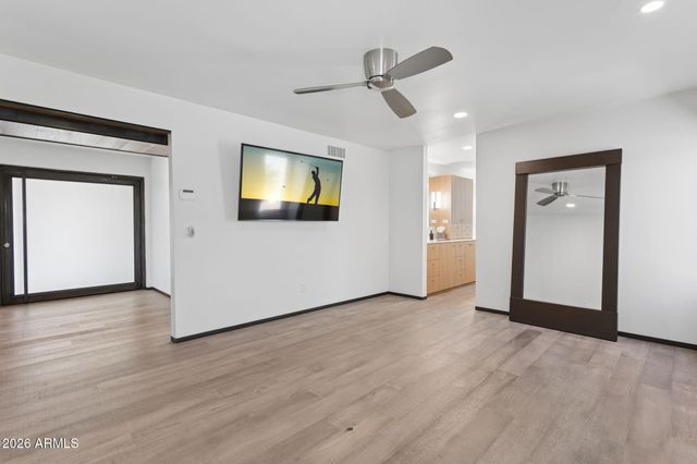 46 W TAM OSHANTER Drive, Phoenix, AZ 85023