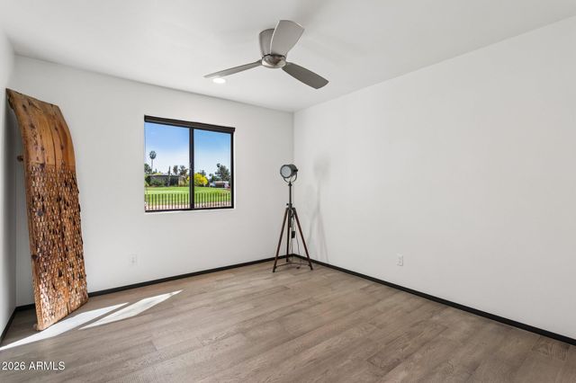 46 W TAM OSHANTER Drive, Phoenix, AZ 85023