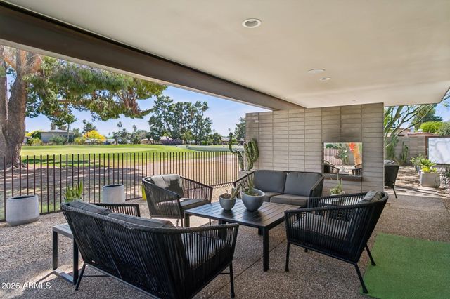 46 W TAM OSHANTER Drive, Phoenix, AZ 85023