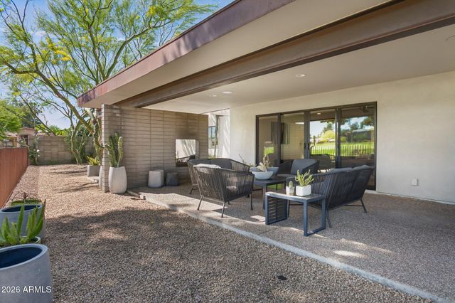 46 W TAM OSHANTER Drive, Phoenix, AZ 85023