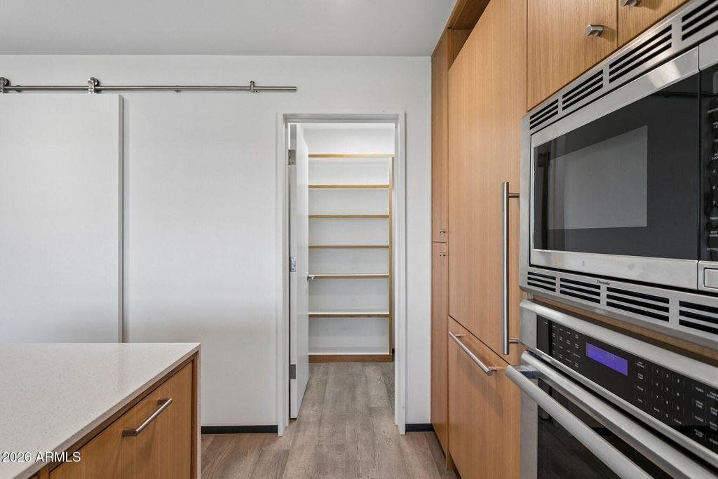 Image 17 of property listing at 46 W TAM OSHANTER Drive, Phoenix, AZ 85023