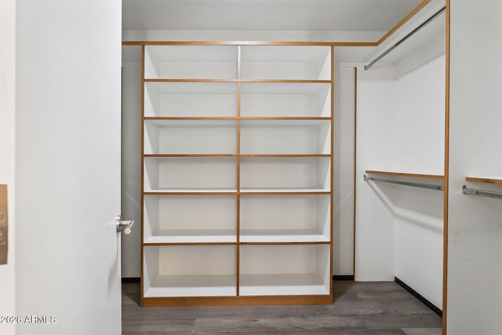 Image 33 of property listing at 46 W TAM OSHANTER Drive, Phoenix, AZ 85023