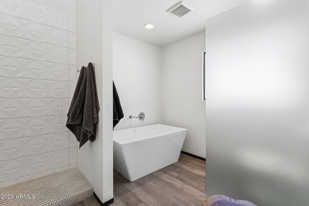 Image 35 of property listing at 46 W TAM OSHANTER Drive, Phoenix, AZ 85023