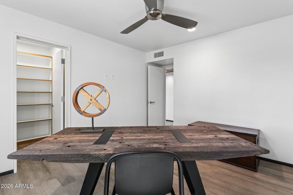 Image 39 of property listing at 46 W TAM OSHANTER Drive, Phoenix, AZ 85023