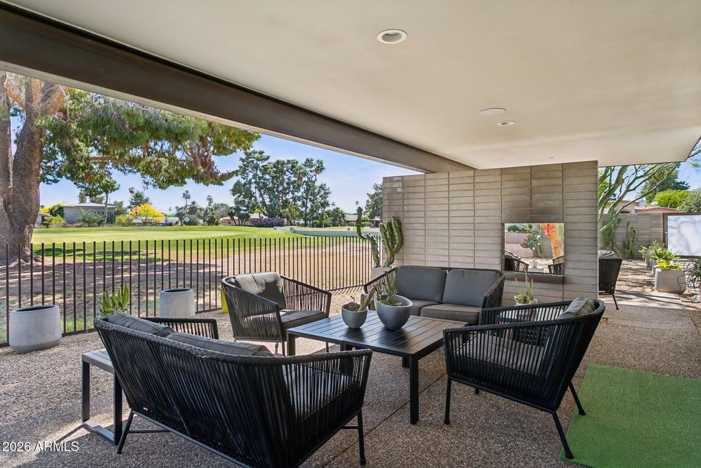 Image 45 of property listing at 46 W TAM OSHANTER Drive, Phoenix, AZ 85023