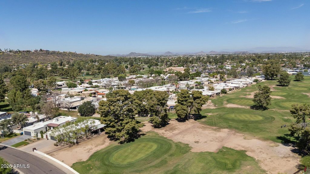 Image 54 of property listing at 46 W TAM OSHANTER Drive, Phoenix, AZ 85023