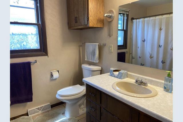 2161 Packerland DRIVE, Green Bay, WI 54304