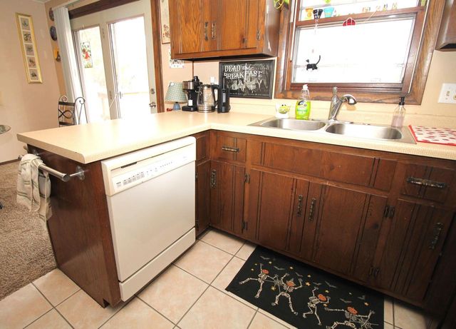 2161 Packerland DRIVE, Green Bay, WI 54304