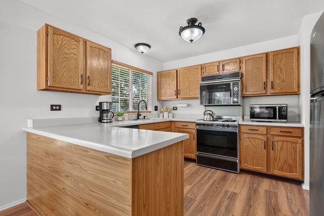 1696 Brigham Lane, Crystal Lake, IL 60014
