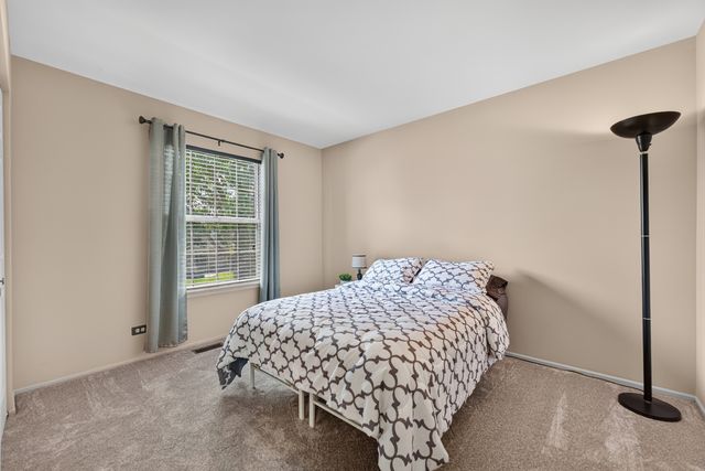 1696 Brigham Lane, Crystal Lake, IL 60014