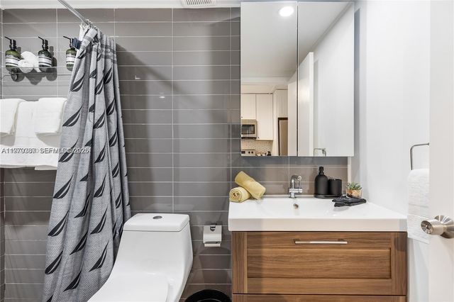 815 NW 30th St 2, Miami, FL 33127