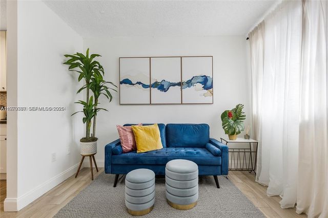 815 NW 30th St 2, Miami, FL 33127