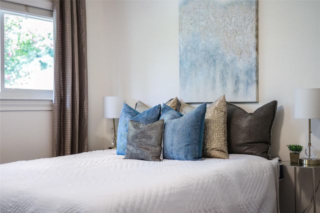 5605 Creek Mdws CV A, Austin, TX 78731