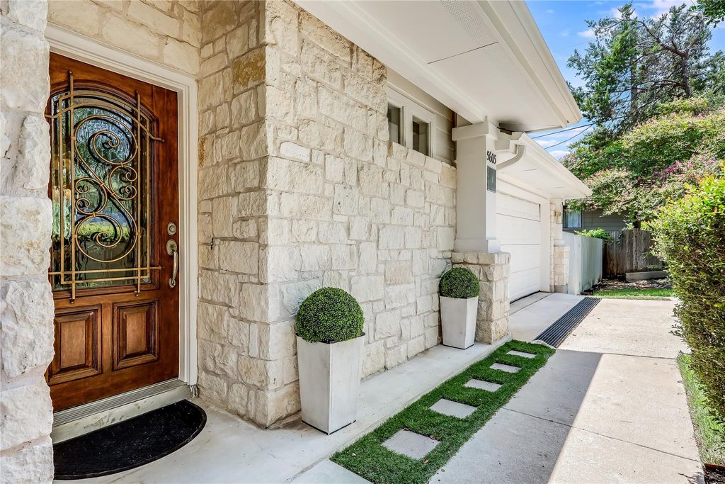 5605 Creek Mdws CV A, Austin, TX 78731