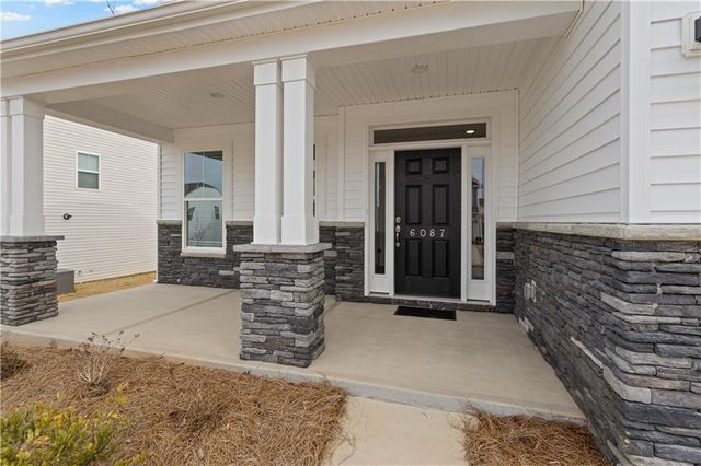 130 Coffee Lane, Hoschton, GA 30548