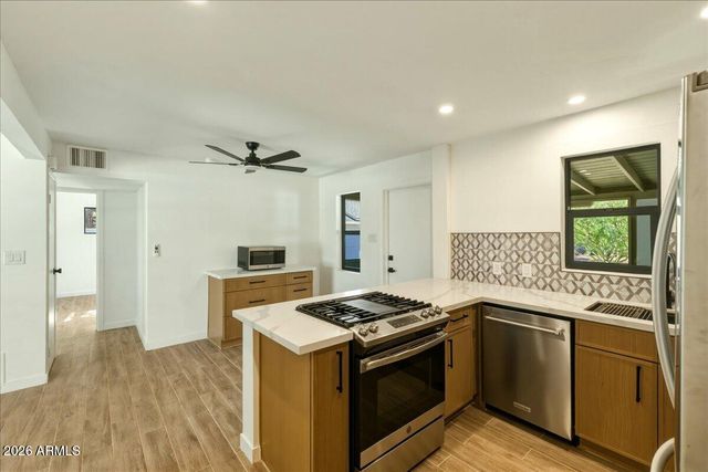 1438 E SHERIDAN Street, Phoenix, AZ 85006
