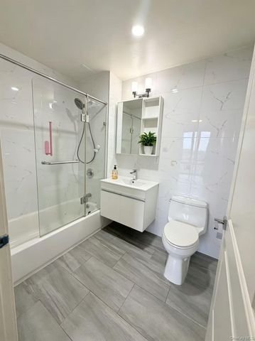 144-27 Sanford Avenue 6L, Flushing, NY 11355