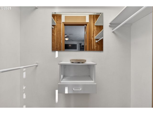 457 Nw FOREST St, Hillsboro, OR 97124