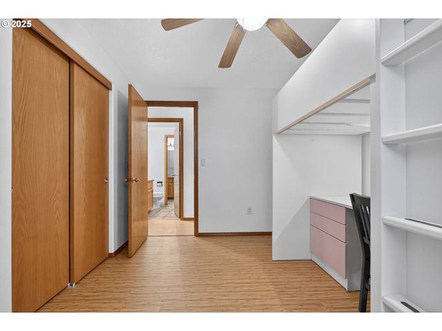 457 Nw FOREST St, Hillsboro, OR 97124