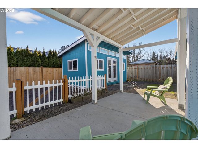 457 Nw FOREST St, Hillsboro, OR 97124