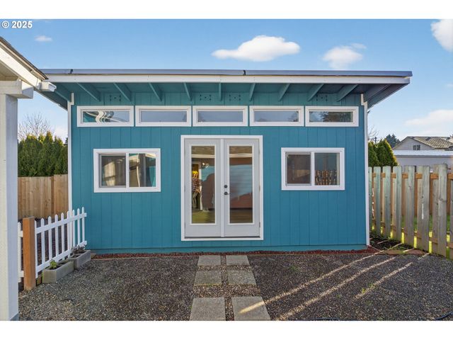 457 Nw FOREST St, Hillsboro, OR 97124