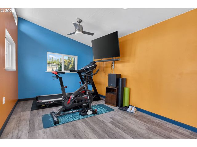 457 Nw FOREST St, Hillsboro, OR 97124