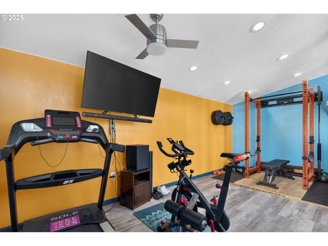 457 Nw FOREST St, Hillsboro, OR 97124