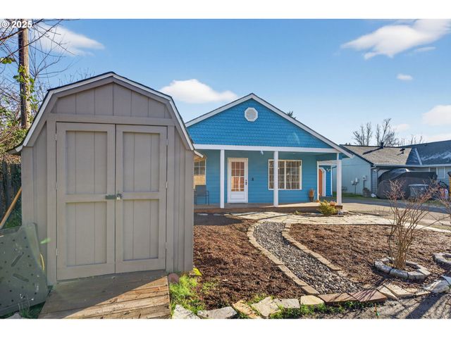 457 Nw FOREST St, Hillsboro, OR 97124