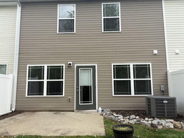 1130 Somerset Springs Dr, Spring Hill, TN 37174