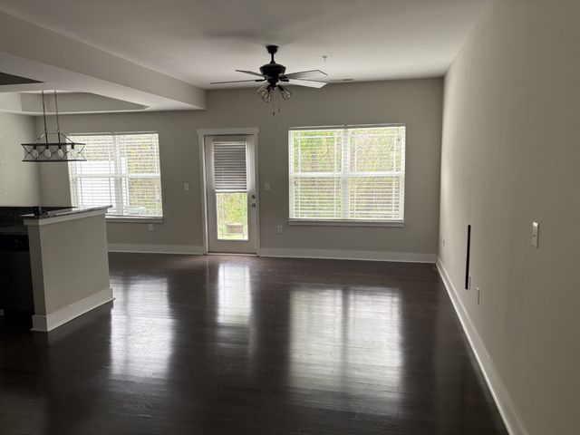 1130 Somerset Springs Dr, Spring Hill, TN 37174