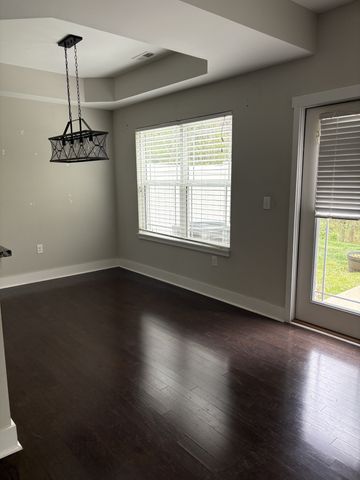 1130 Somerset Springs Dr, Spring Hill, TN 37174