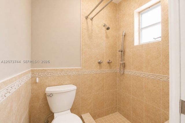 1060 N Douglas Rd, Pembroke Pines, FL 33024
