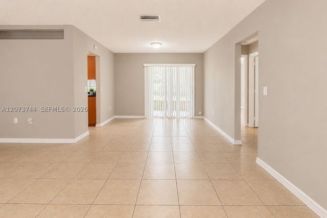 1060 N Douglas Rd, Pembroke Pines, FL 33024