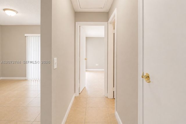 1060 N Douglas Rd, Pembroke Pines, FL 33024