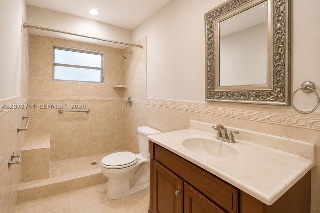 1060 N Douglas Rd, Pembroke Pines, FL 33024