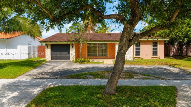 1060 N Douglas Rd, Pembroke Pines, FL 33024