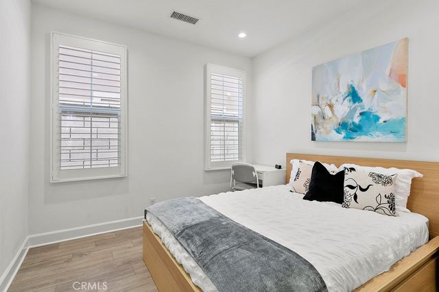 113 Baja, Irvine, CA 92602