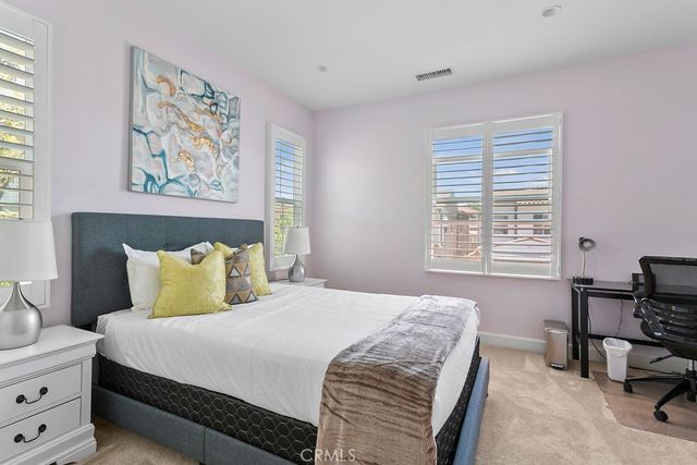 113 Baja, Irvine, CA 92602